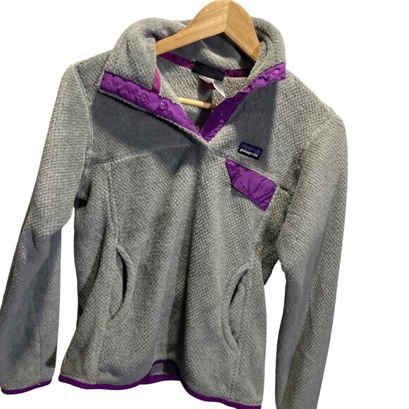 Patagonia Womens Small Gray & Purple Fleece Pullover Snap-T Sweater - Picture 2 of 5